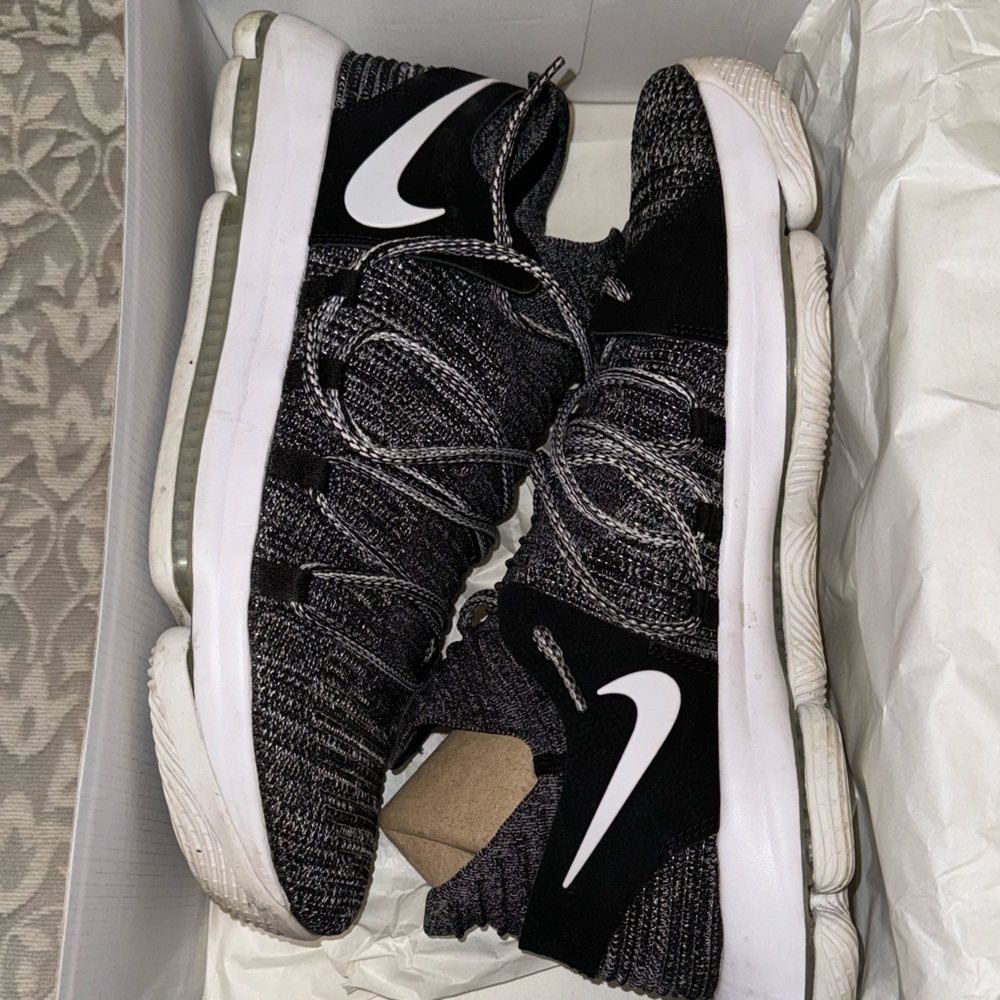 PERFECT CONDITION!! Kevin Durant sneakers Nike zoom KD10 size 14